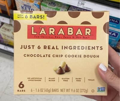 CHOCOLATE CHIP COOKIE DOUGH BARS, CHOCOLATE CHIP COOKIE DOUGH