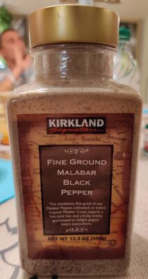 Fine ground black pepper