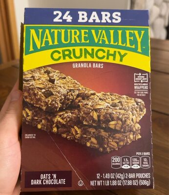 CRUNCHY OATS 'N DARK CHOCOLATE GRANOLA BARS