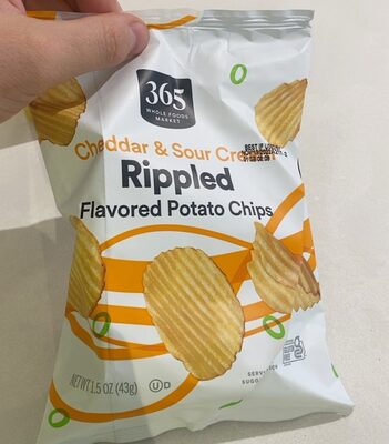 CHEDDAR & SOUR CREAM RIPPLED POTATO CHIPS, CHEDDAR & SOUR CREAM