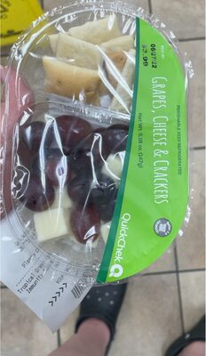 GRAPES, CHEESE & CRACKERS
