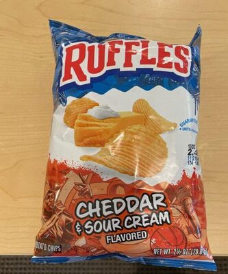 CHEDDAR & SOUR CREAM POTATO CHIPS, CHEDDAR & SOUR CREAM