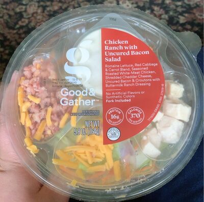 CHICKEN RANCH WITH UNCURED BACON ROMAINE LETTUCE, RED CABBAGE & CARROT BLEND, SEASONED ROASTED WHITE-MEAT CHICKEN, SHREDDED CHEDDAR CHEESE, UNCURED BACON & CROUTONS WITH BUTTERMILK RANCH DRESSING SALAD, CHICKEN RANCH WITH UNCURED BACON